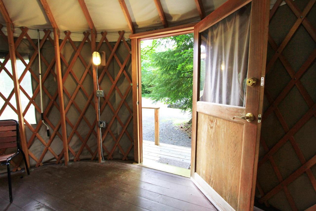 Mount Hood Village Yurt 1 Bagian luar foto