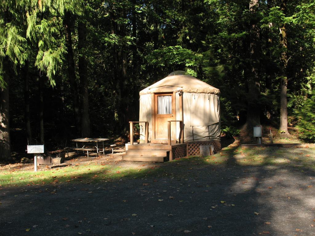 Mount Hood Village Yurt 1 Bagian luar foto
